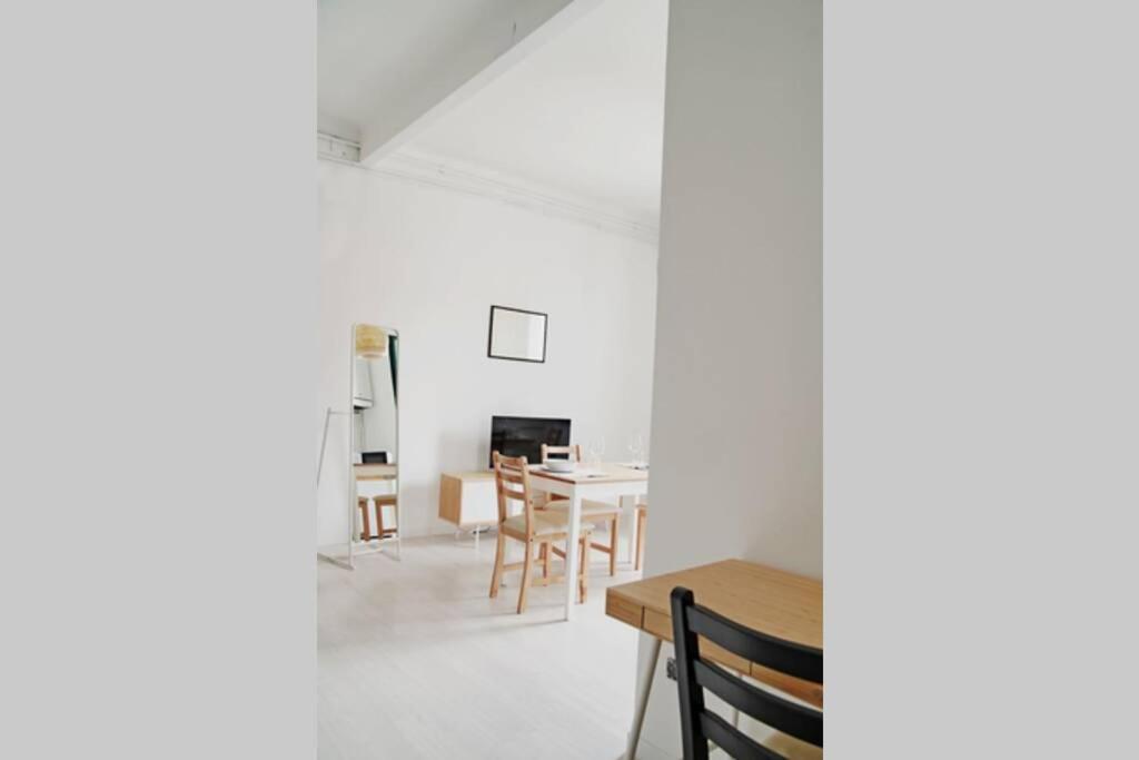 Urban House - Best View Navigli Milan Center Apartment *